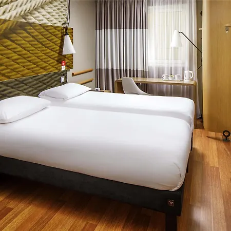 Ibis Centre Hotel
