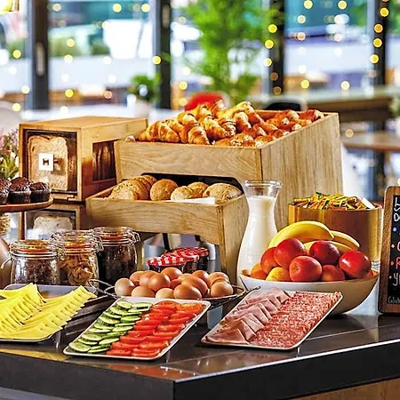 Hotel Ibis Centre 3*