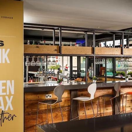 ホテル イビス センター ブリストル