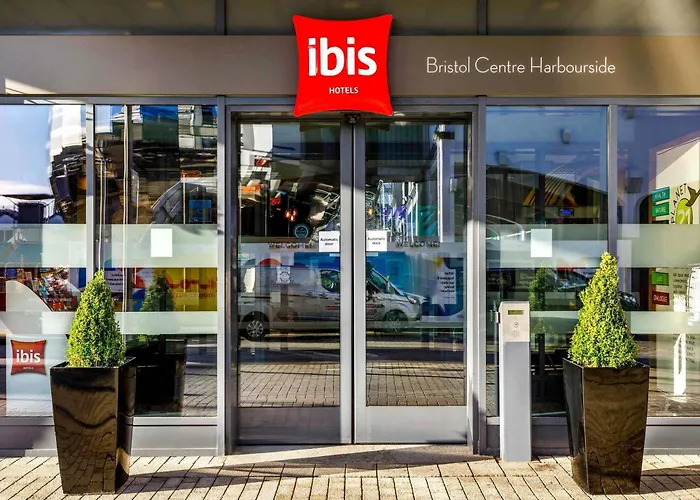 Hotel Ibis Centre 3*